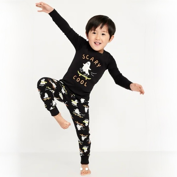 Old Navy Other - NWT Ghost Pajama Set Scary Cool Black with Skateboarding Ghosts Size 12-18 mos